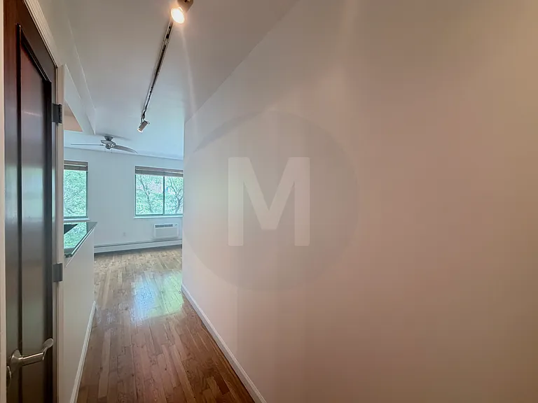 416 E 11th St #3B — Photo 10