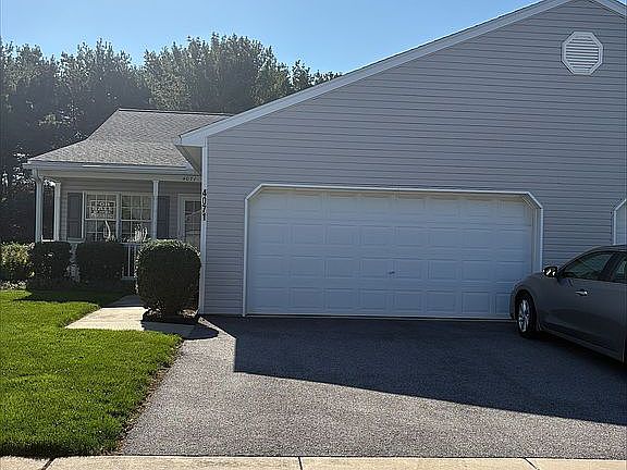 4071 Woodspring Lane