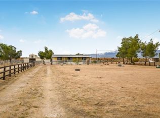 5981 La Mesa Rd, Phelan, CA 92371