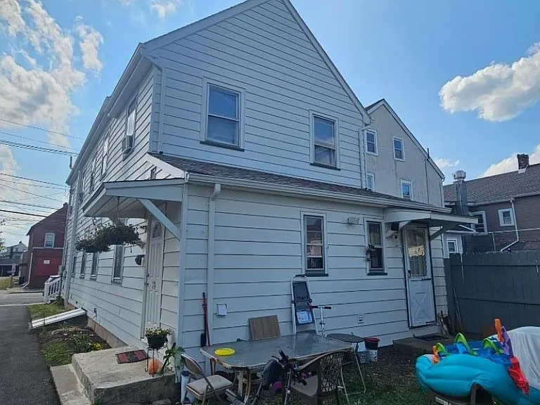 38A N Thompson St — Photo 2
