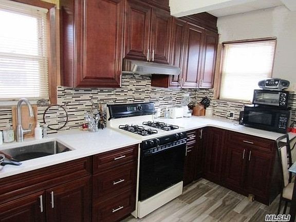 4th image of 8909 237th St