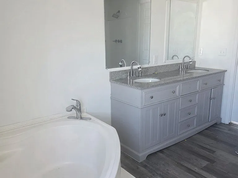 928 73rd St E #33 — Photo 14