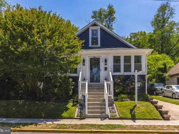 717 Newton Ave, Barrington, NJ 08007