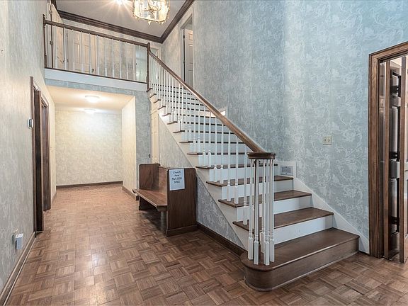 3rd image of 3019 Court St