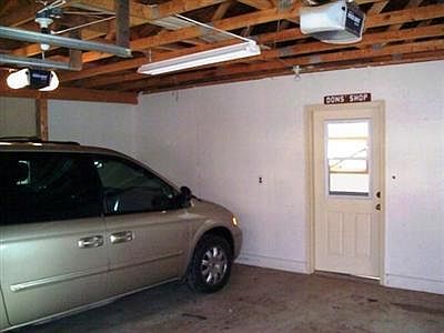4th image of 403 Sturgis Ave
