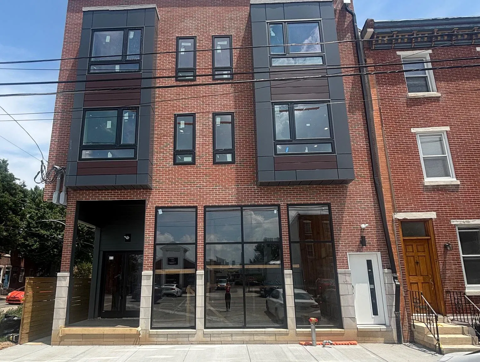 2 bed, 2.0 bath, 890 sqft, $1,900 — Photo 1