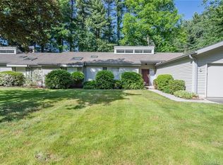 9 Acorn Gln #9, Avon, CT 06001