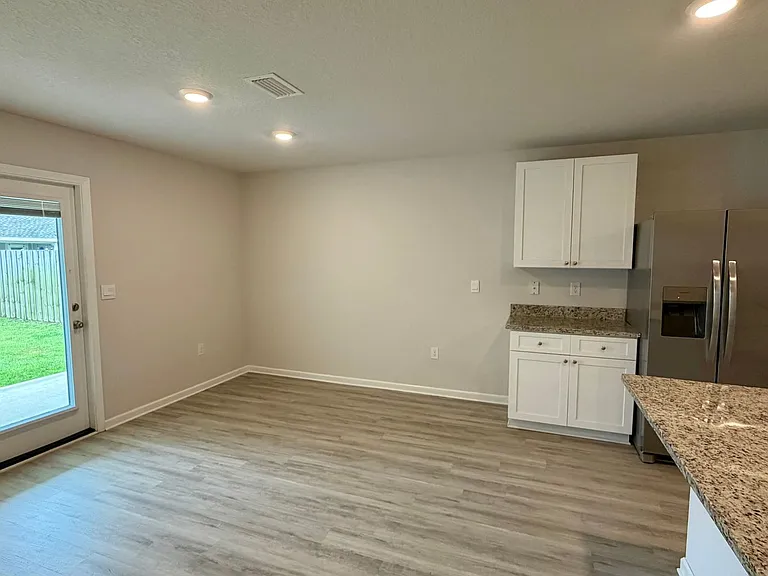 250 Boggy Creek Way — Photo 21
