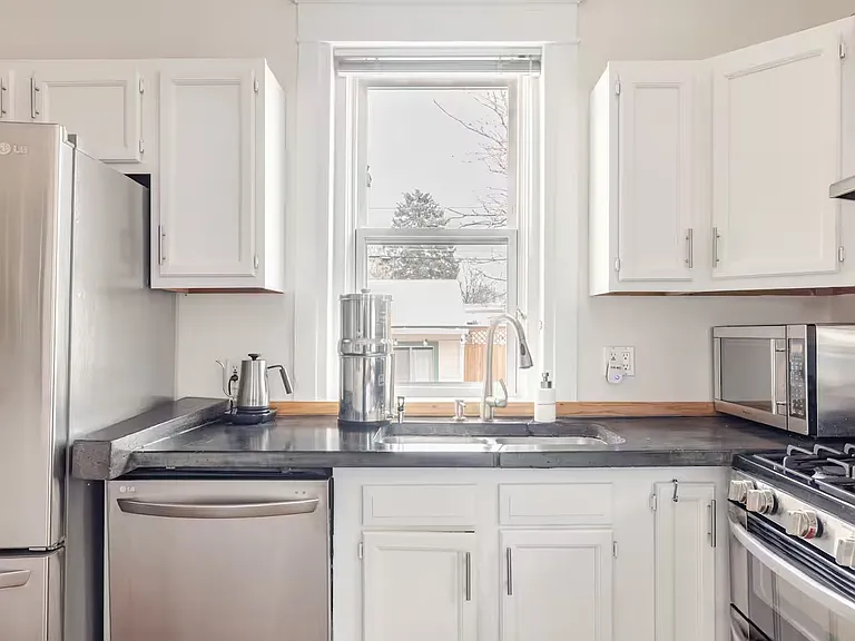 2538 N High St — Photo 13