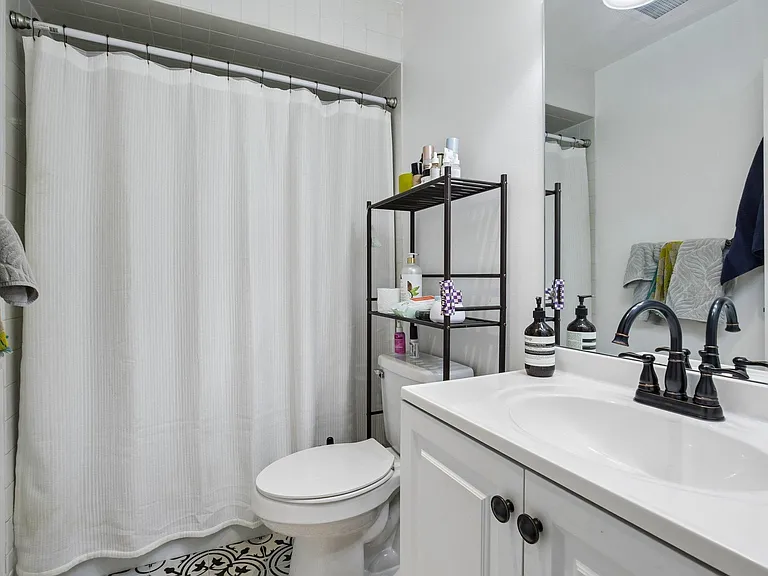 450 7th St #2D — Photo 11