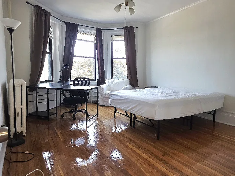 1258 Commonwealth Ave — Photo 6