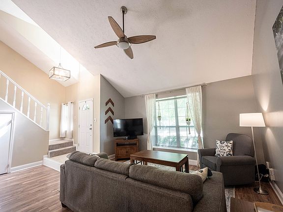 5th image of 7742 Pennycroft Dr