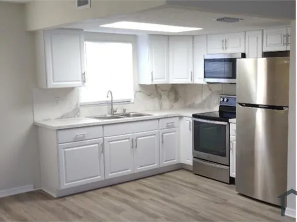 412 Euclid Ave #A, Seffner, FL 33584