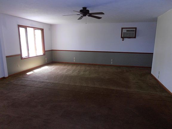 2nd image of 129 Louisiana Ave