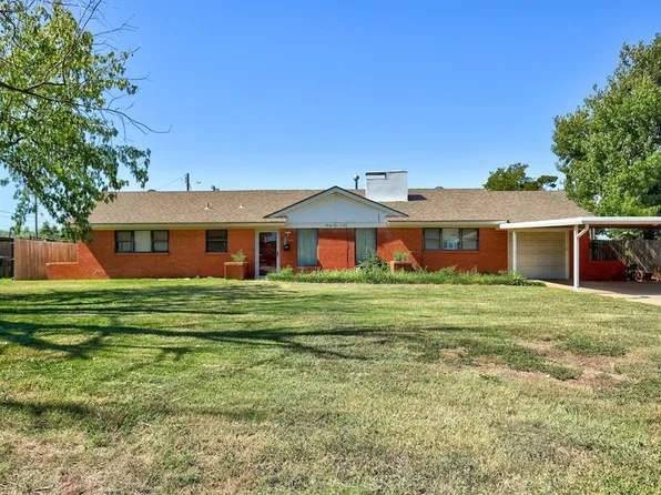 2805 Bella Vista Dr, Midwest City, OK 73110