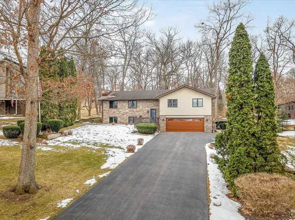 548 Baintree Rd, Davis, IL 61019