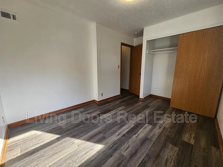 1511 David Dr — Photo 9