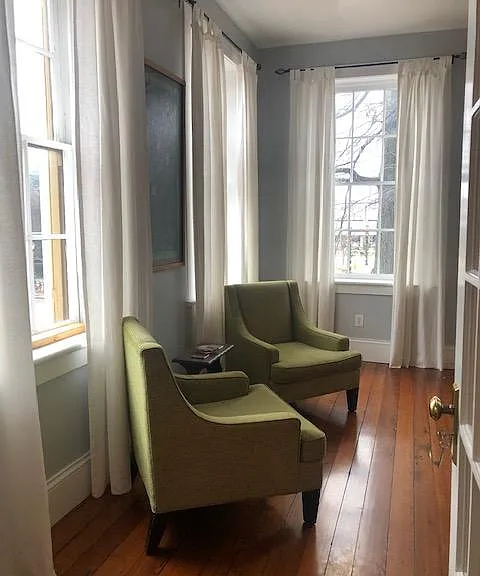 480 Middle St — Photo 3
