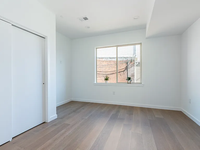 2925 Master St — Photo 29