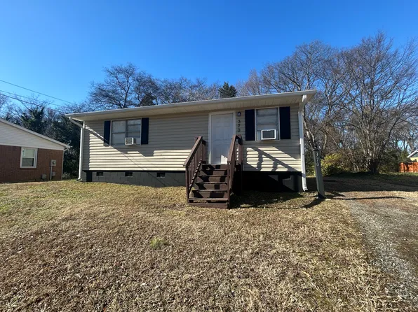 370 Camden Ct NW, Concord, NC 28027