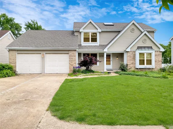6722 Christopher Dr, Saint Louis, MO 63129