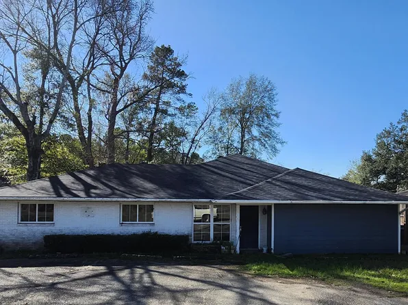 15560 Tiger Bend Rd, Baton Rouge, LA 70817