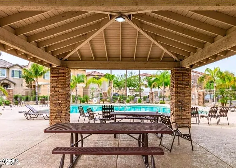 4235 E Betsy Ln — Photo 21