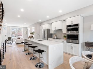 408 D St SE #A, Washington, DC 20003