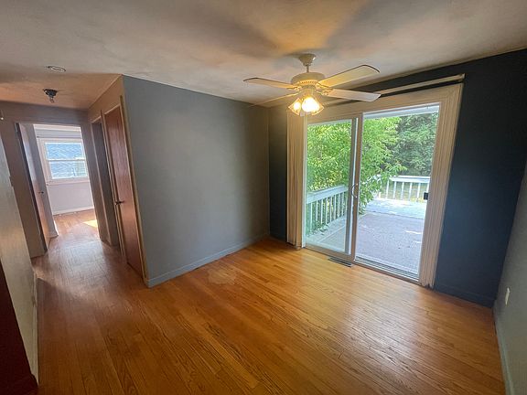4th image of 205 Pine Grove St
