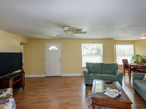 4th image of 4208 Hymount Ave