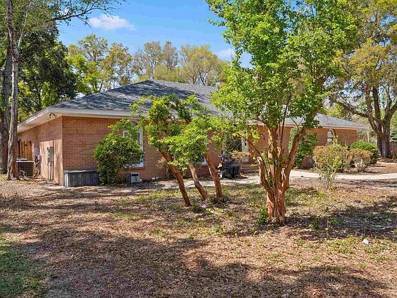 2nd image of 4359 Devereux Cir