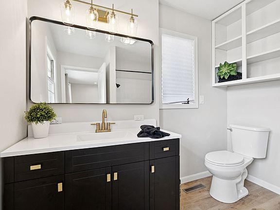 Main floor bathroom, also has shower and tub.