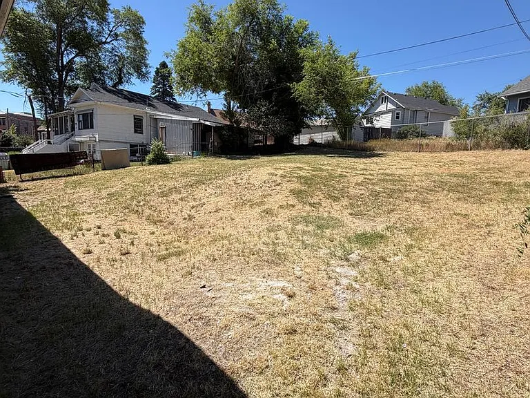 1117 N Alameda Ave — Photo 11