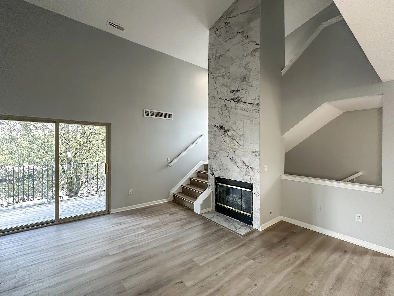 3 bed, 1514 sqft, $2,000 — Photo 3