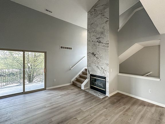 3rd image of 11201 Pinehurst Ln