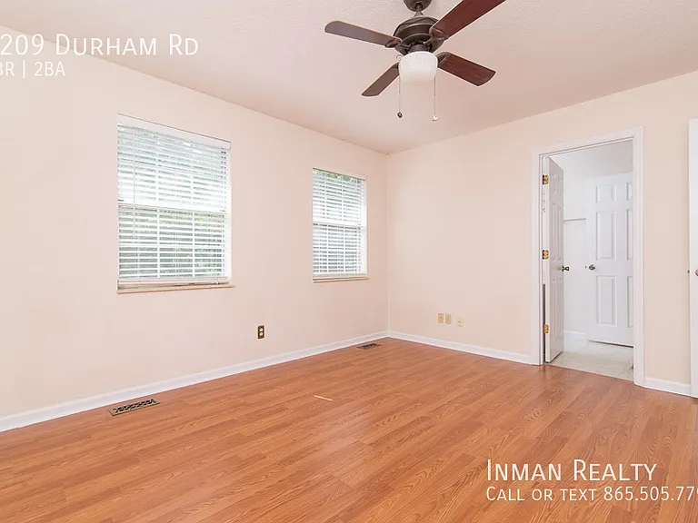 1209 Durham Rd — Photo 5