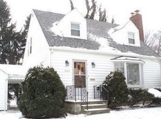 1767 Ridgelawn Ave, Youngstown, OH 44509