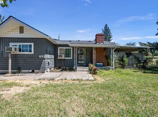 402 D St, Lowell, OR 97452