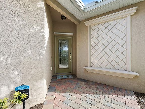 4th image of 14504 Grapevine DR