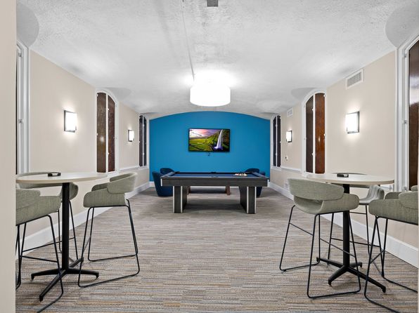 2 W Franklin St #1-231