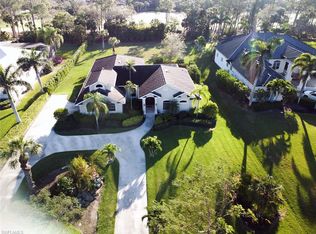 9090 The Ln, Naples, FL 34109