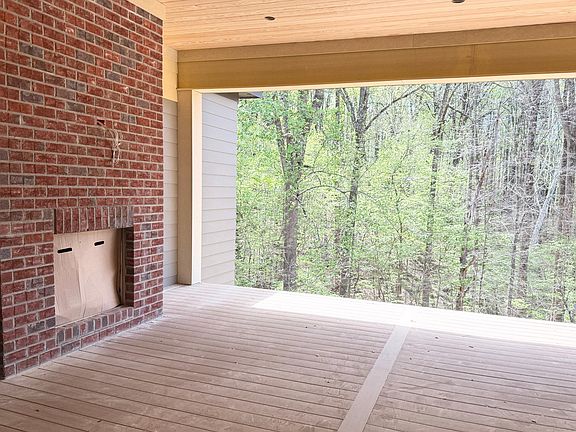 4th image of 1725 Legacy Ridge Ln