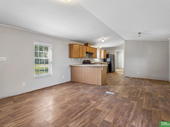 4th image of 1075 W 8th Ave Lot 9
