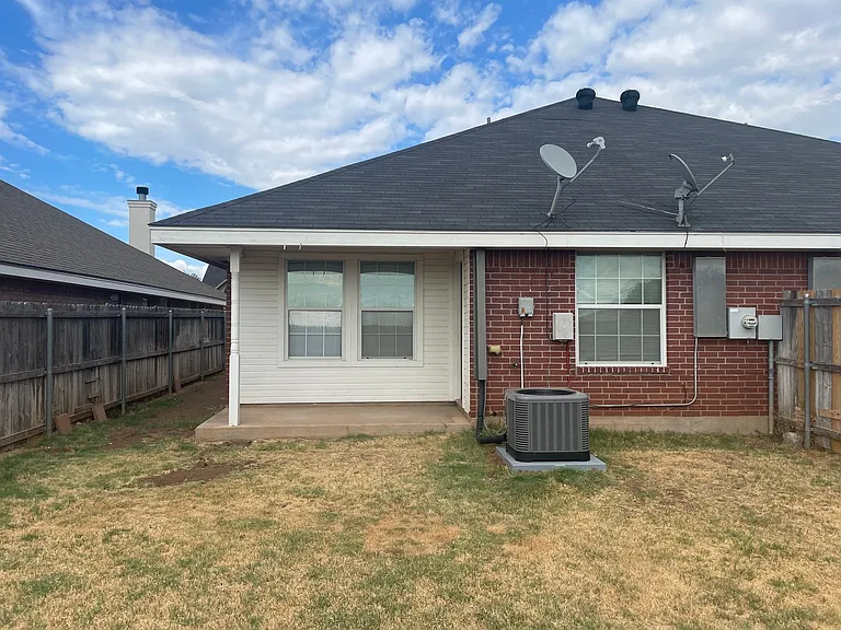 2449 Patriot Commons Rd — Photo 28