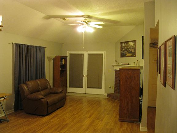 Living Room (& back doors)