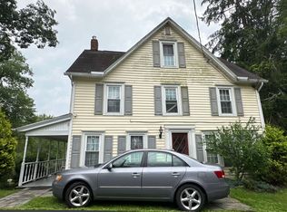 1038 Poplar Valley Rd E, Stroudsburg, PA 18360
