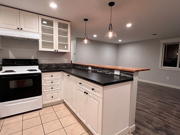 4th image of 9809 162nd St SE #A