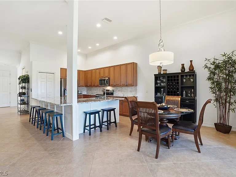 9340 Triana Ter #4 — Photo 11