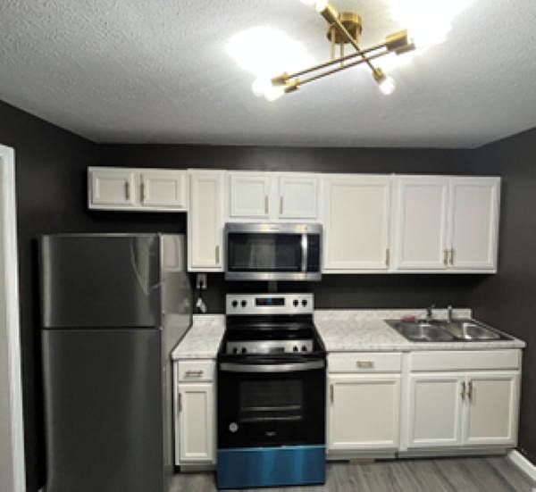 2nd image of 172 Sidway St
