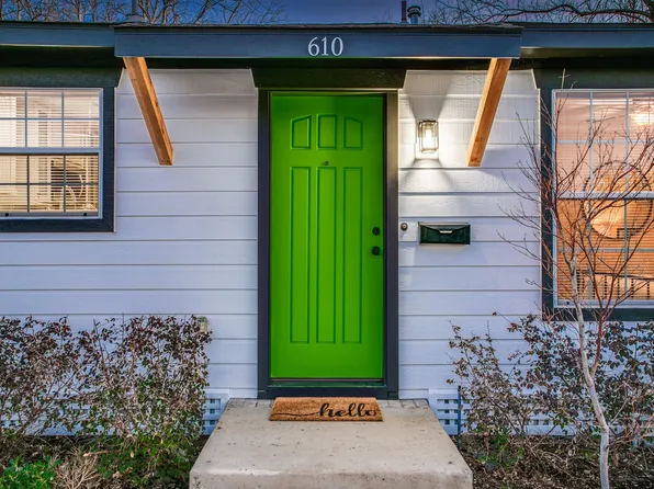 610 E Texas St, Grapevine, TX 76051